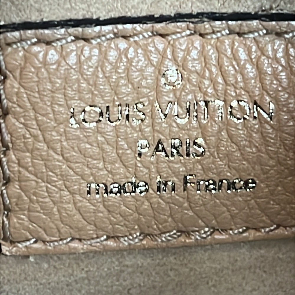 🚫SOLD🚫Louis Vuitton Lockme Bucket bag Arizona - Picture 6 of 7